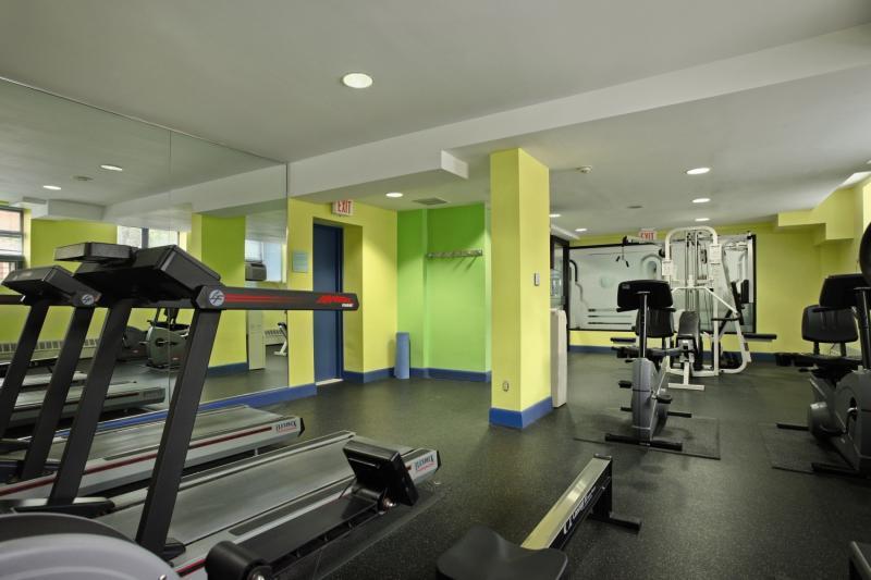 Ramada By Wyndham Jersey City Exterior photo